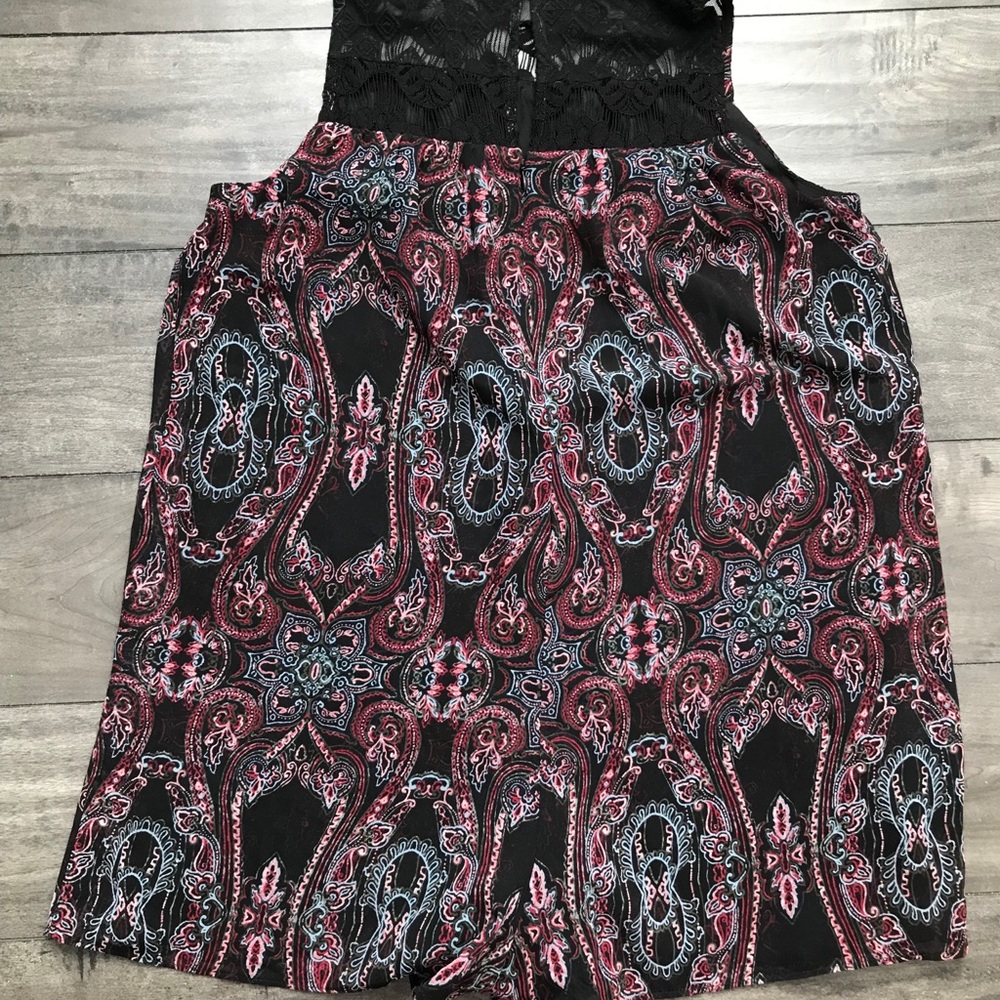 Romper🌹🖤 - Picture 4 of 8